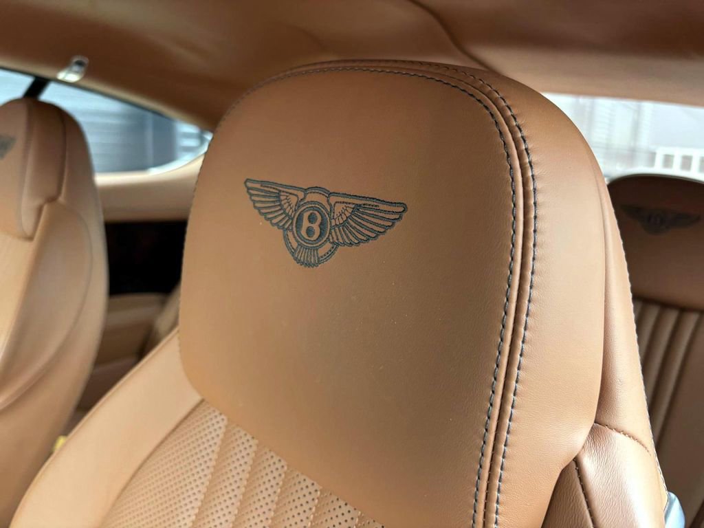 Used 2016 Bentley Continental GT image 17