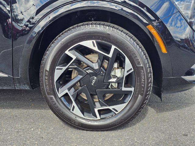 Certified 2025 Kia Sportage SX AWD/4WD image 11