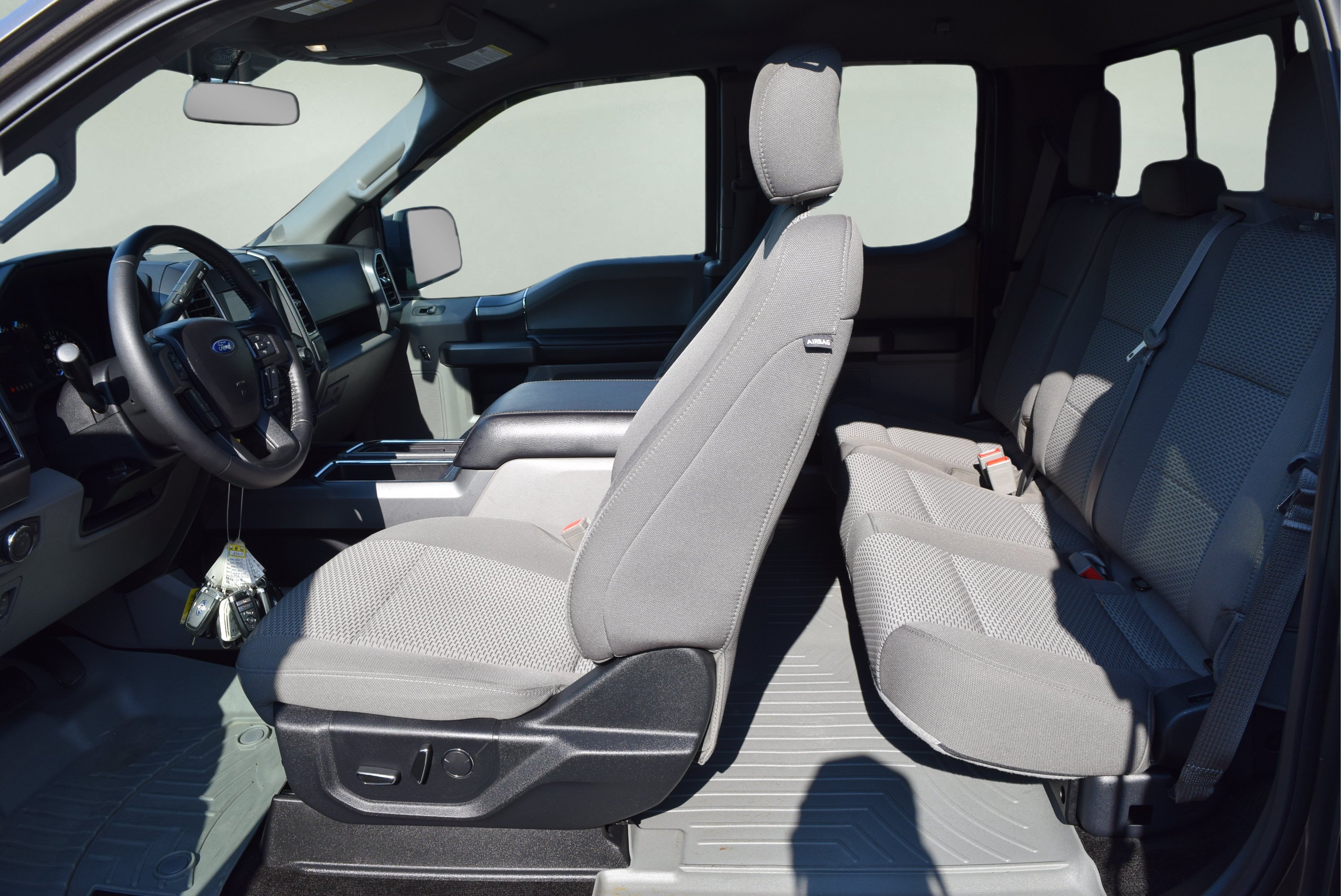 Used 2018 Ford F150 XLT w/ Equipment Group 302A Luxury AWD/4WD image 10