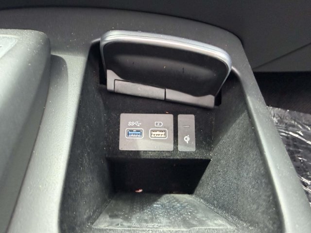 Used 2023 Genesis GV70 2.5T w/ Advanced Package AWD/4WD image 22