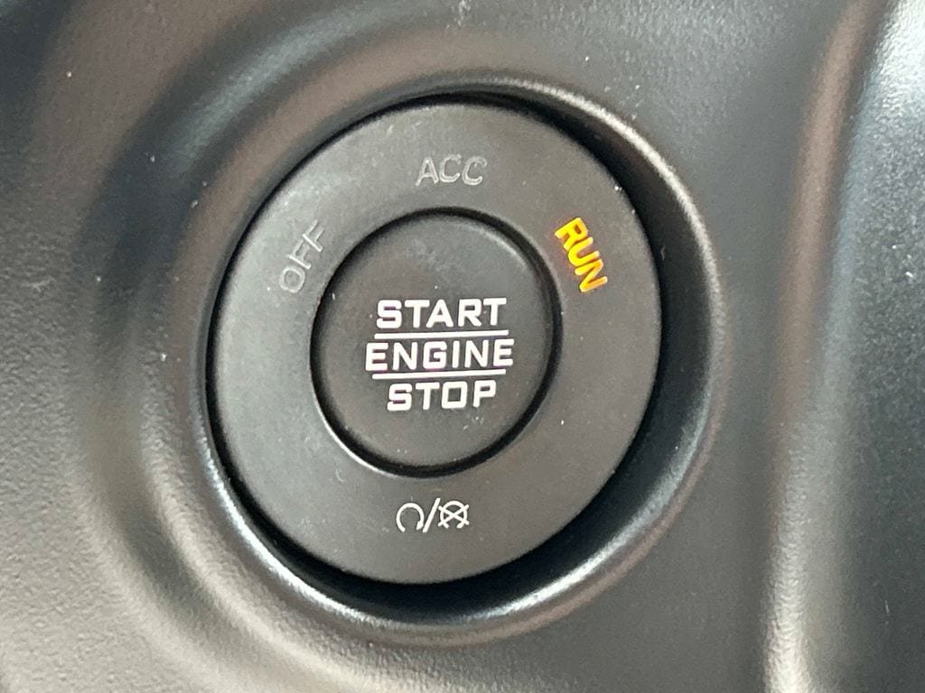 Used 2023 Jeep Wrangler Unlimited Sahara w/ Cold Weather Group AWD/4WD image 25