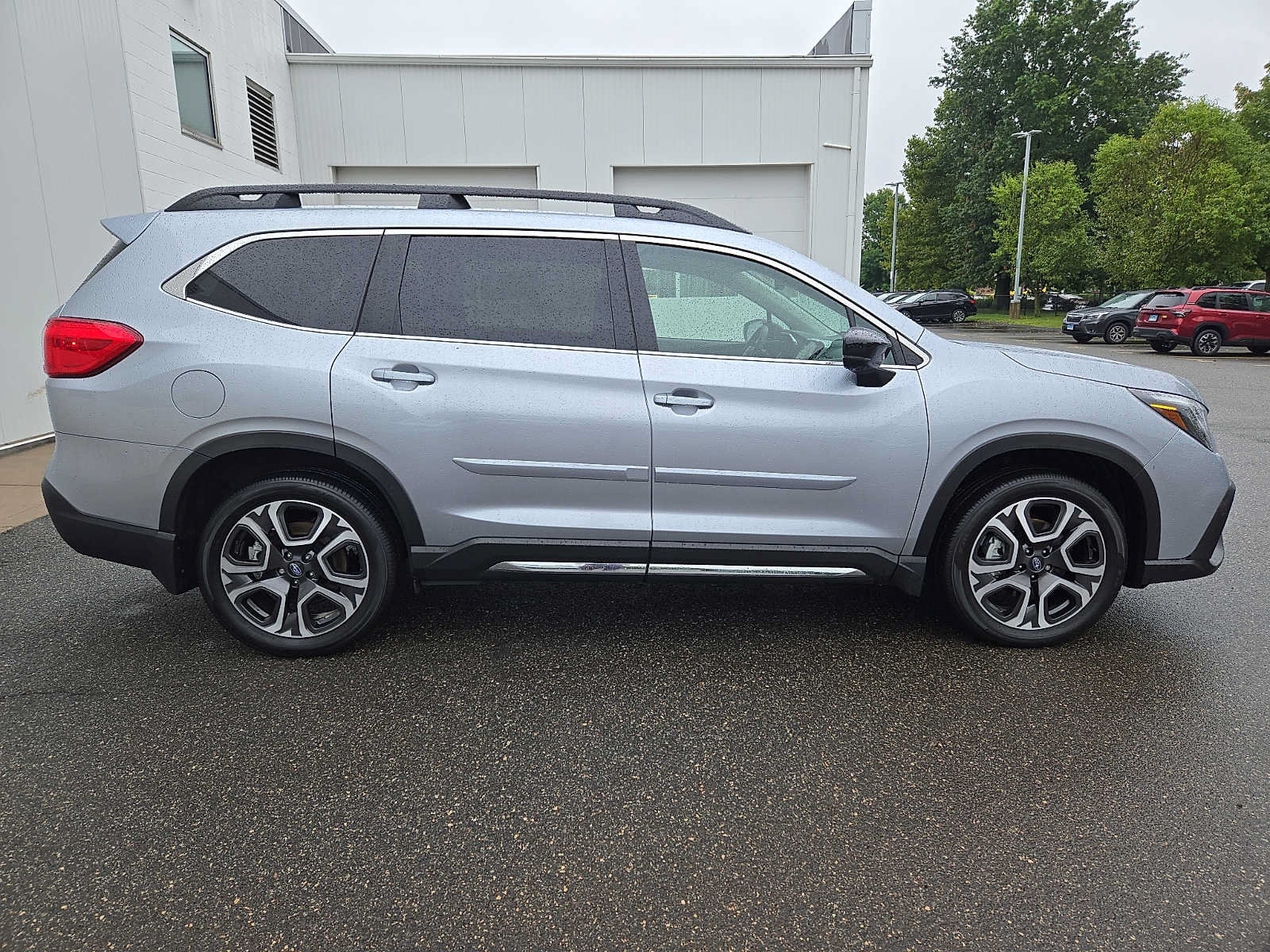 Used 2025 Subaru Ascent Limited AWD/4WD image 7