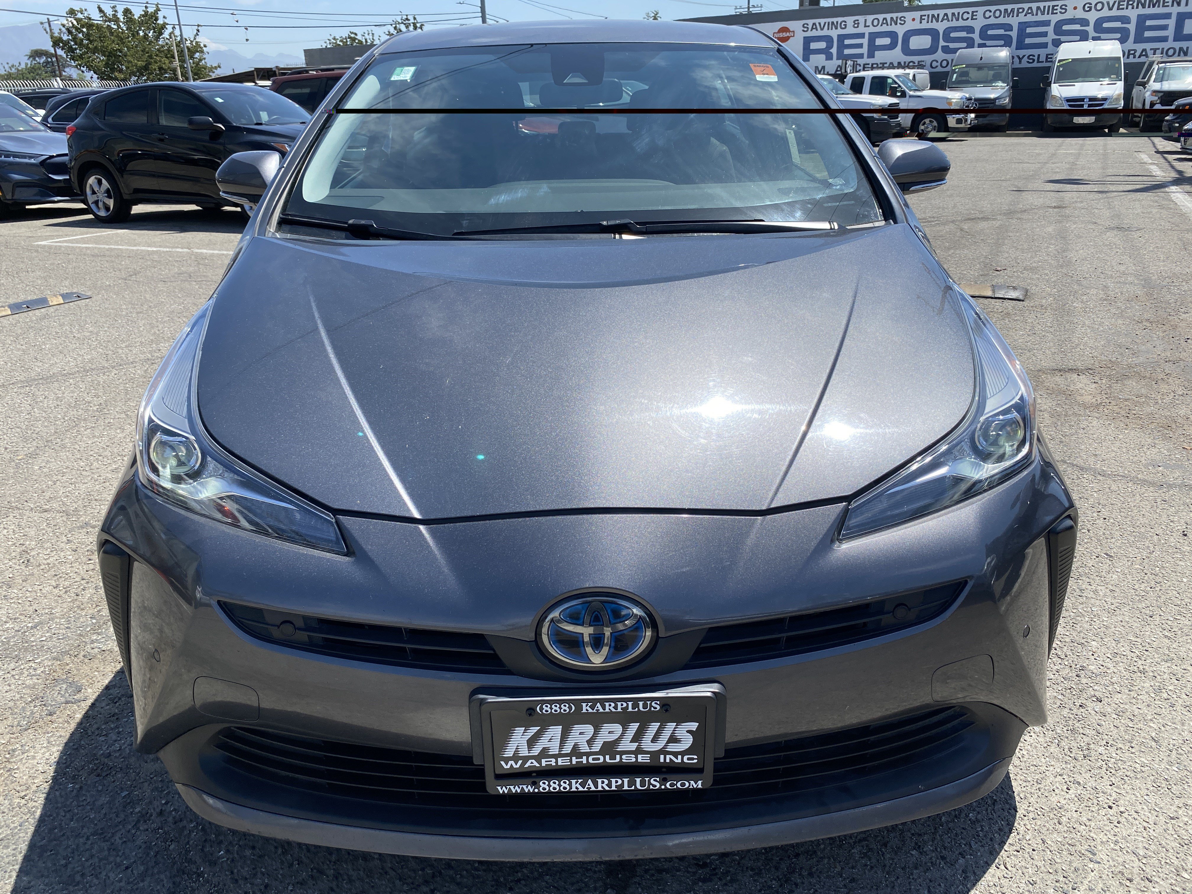 Used 2021 Toyota Prius LE FWD image 3