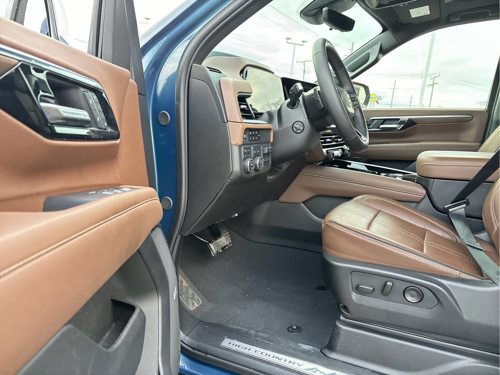 Certified 2025 Chevrolet Tahoe High Country image 9