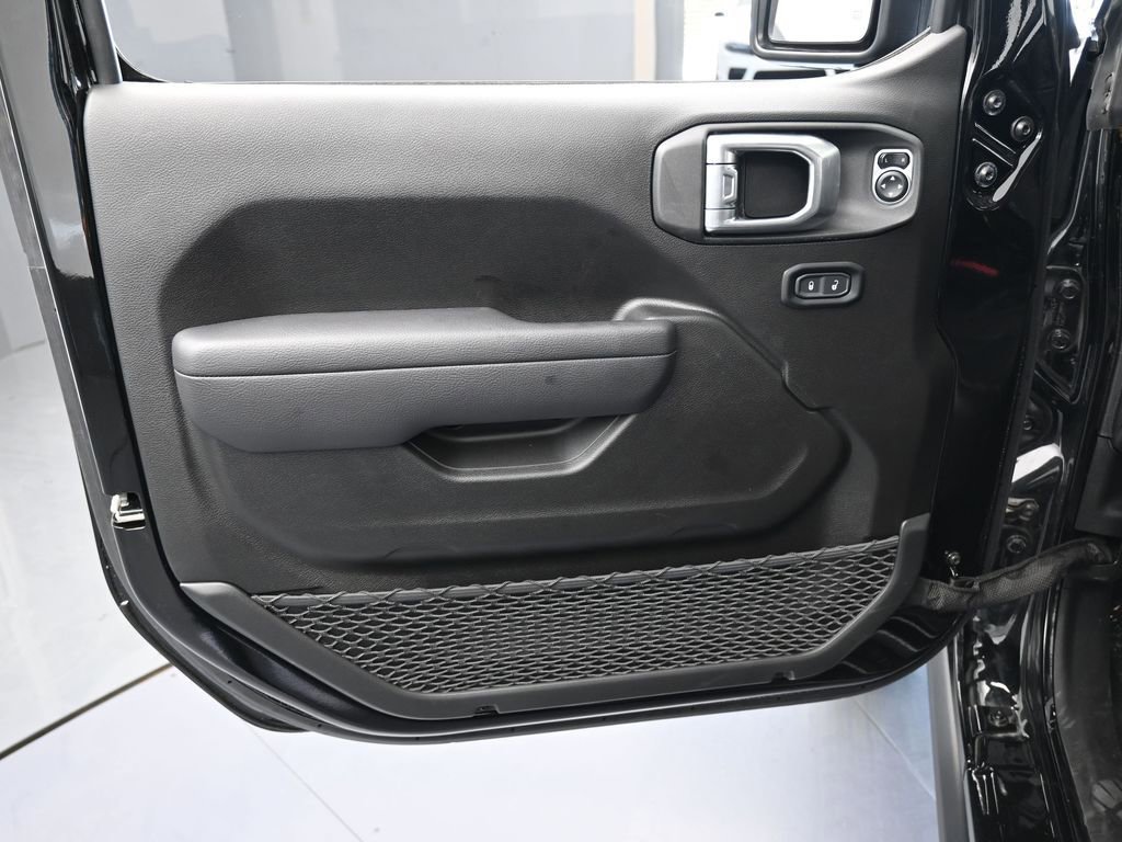 Used 2024 Jeep Gladiator Sport image 12