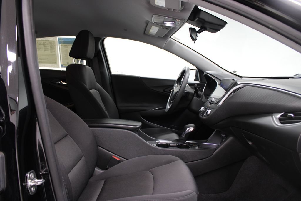 Used 2024 Chevrolet Malibu LT image 26