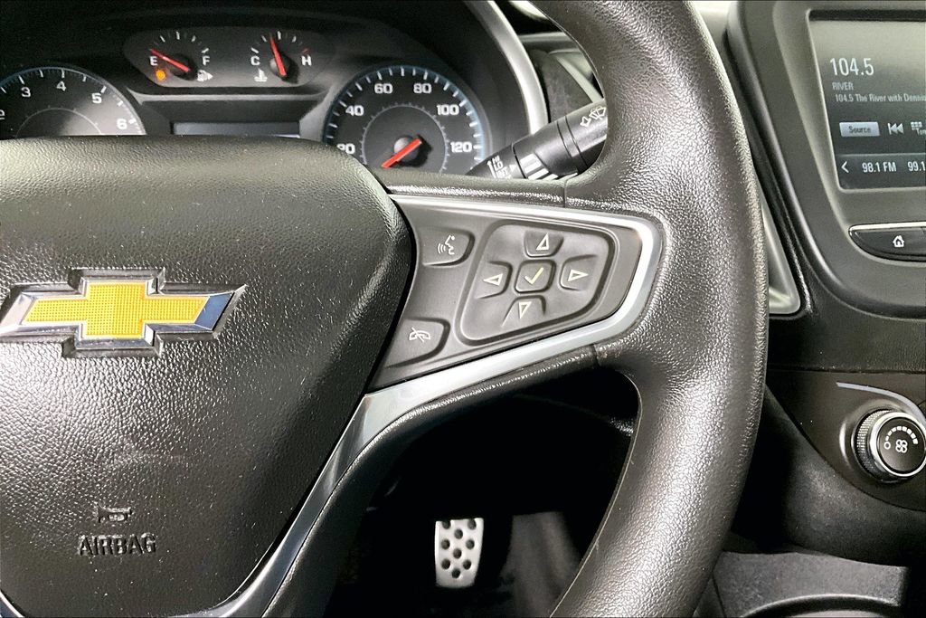 Used 2017 Chevrolet Malibu LS image 17