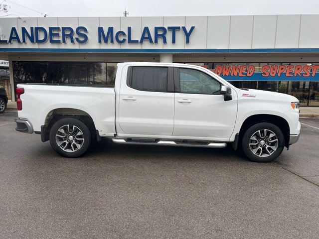 Used 2022 Chevrolet Silverado 1500 LT w/ Z71 Off-Road Package image 2
