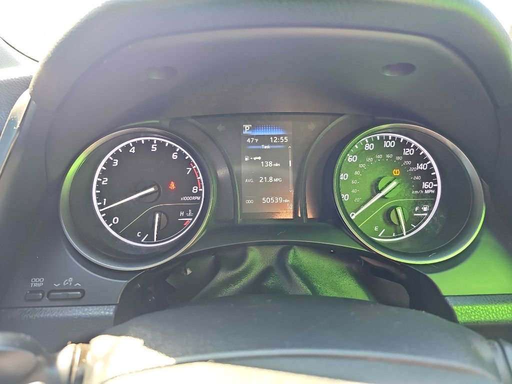 Used 2022 Toyota Camry SE image 23