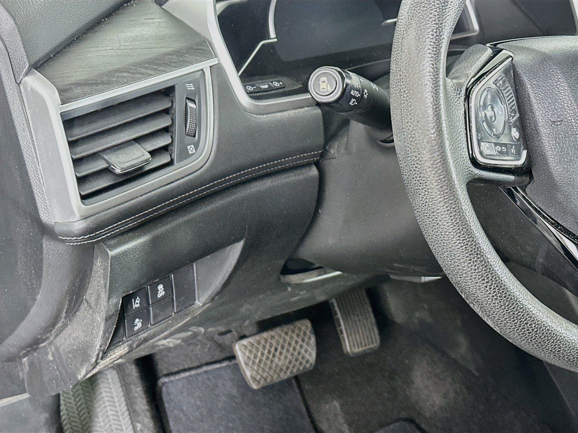 Used 2018 Honda Clarity Plug-In Hybrid image 16
