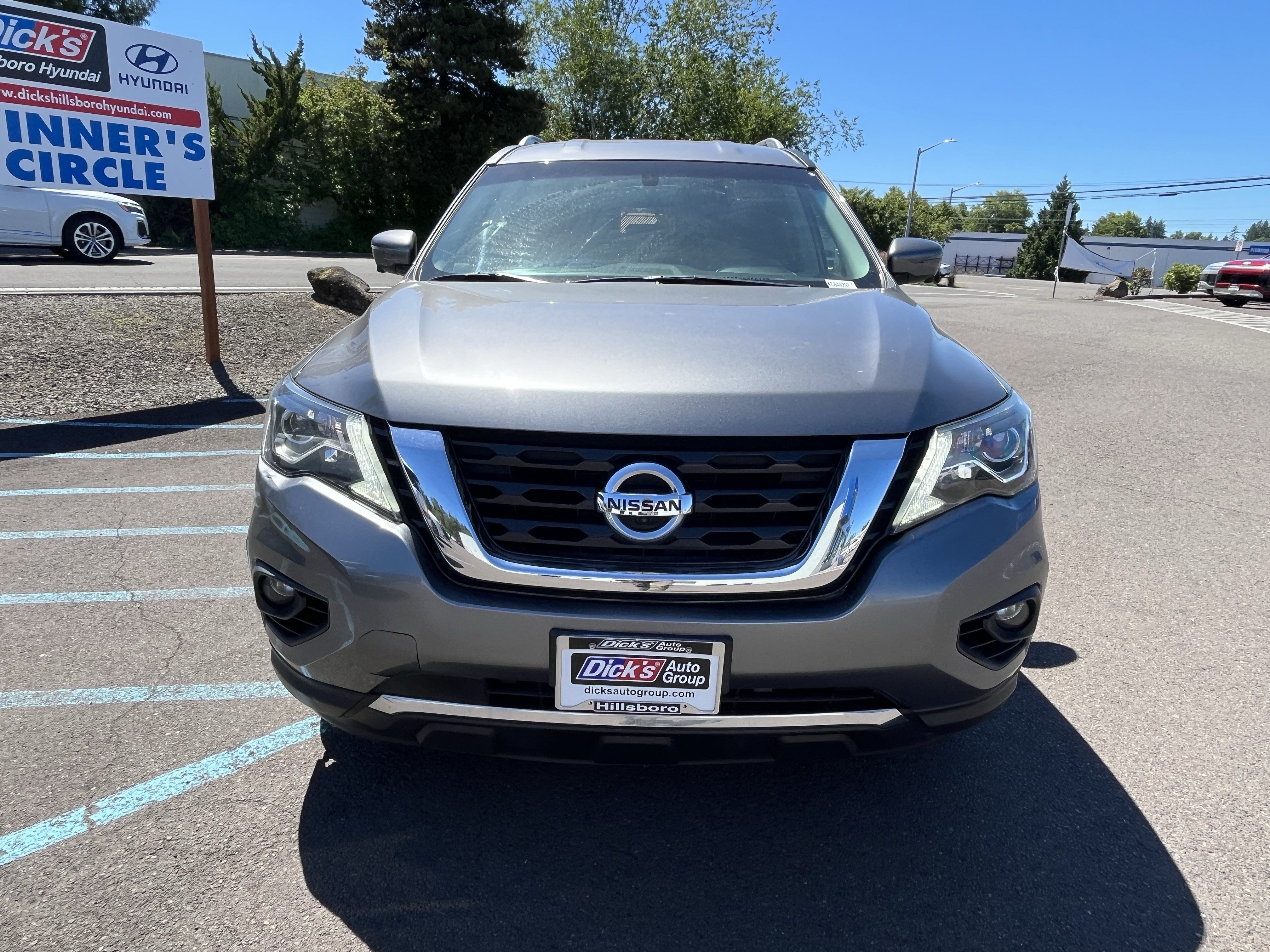 Used 2019 Nissan Pathfinder SL AWD/4WD image 8