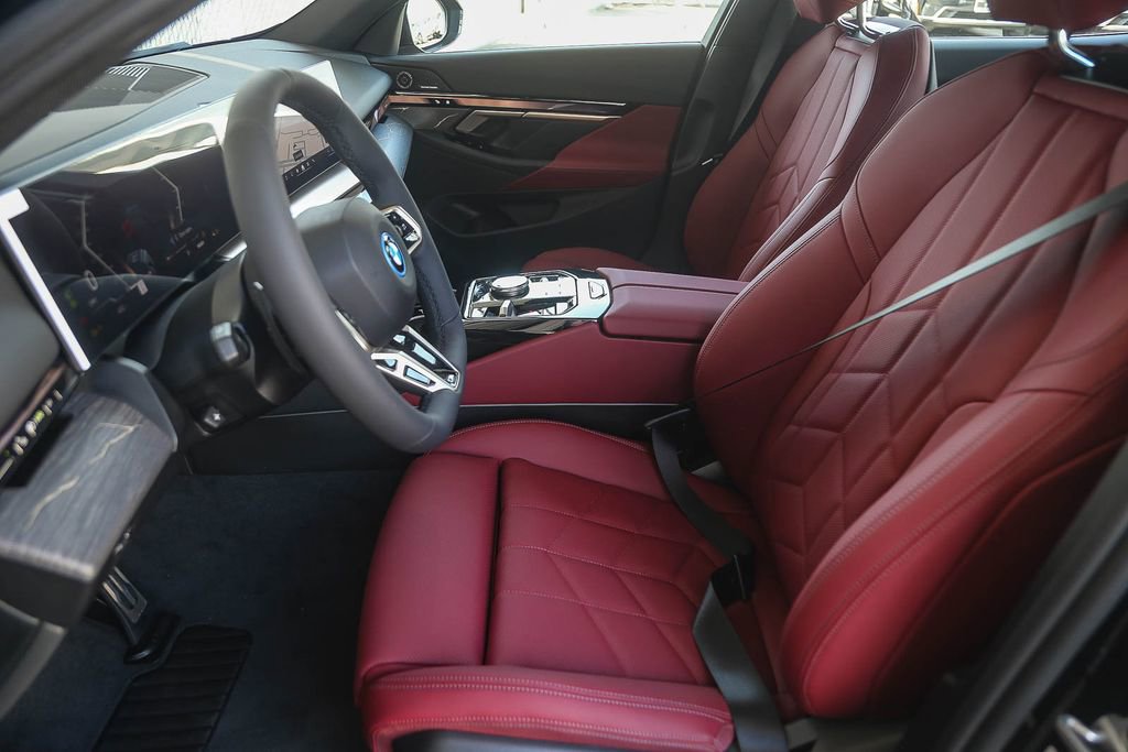 New 2026 BMW i5 eDrive40 w/ M Sport Package RWD image 14
