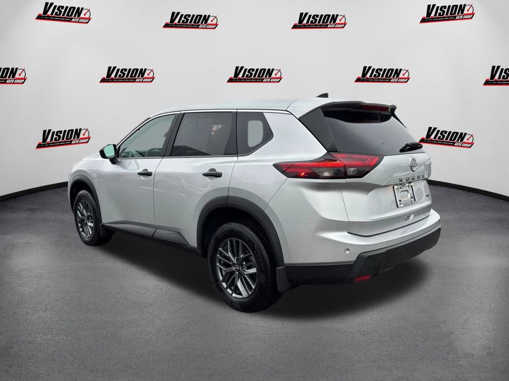 Certified 2025 Nissan Rogue S image 7