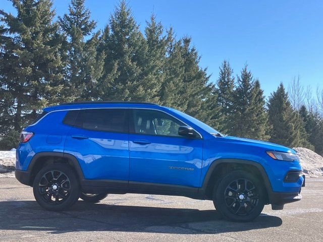 Used 2023 Jeep Compass Latitude image 19