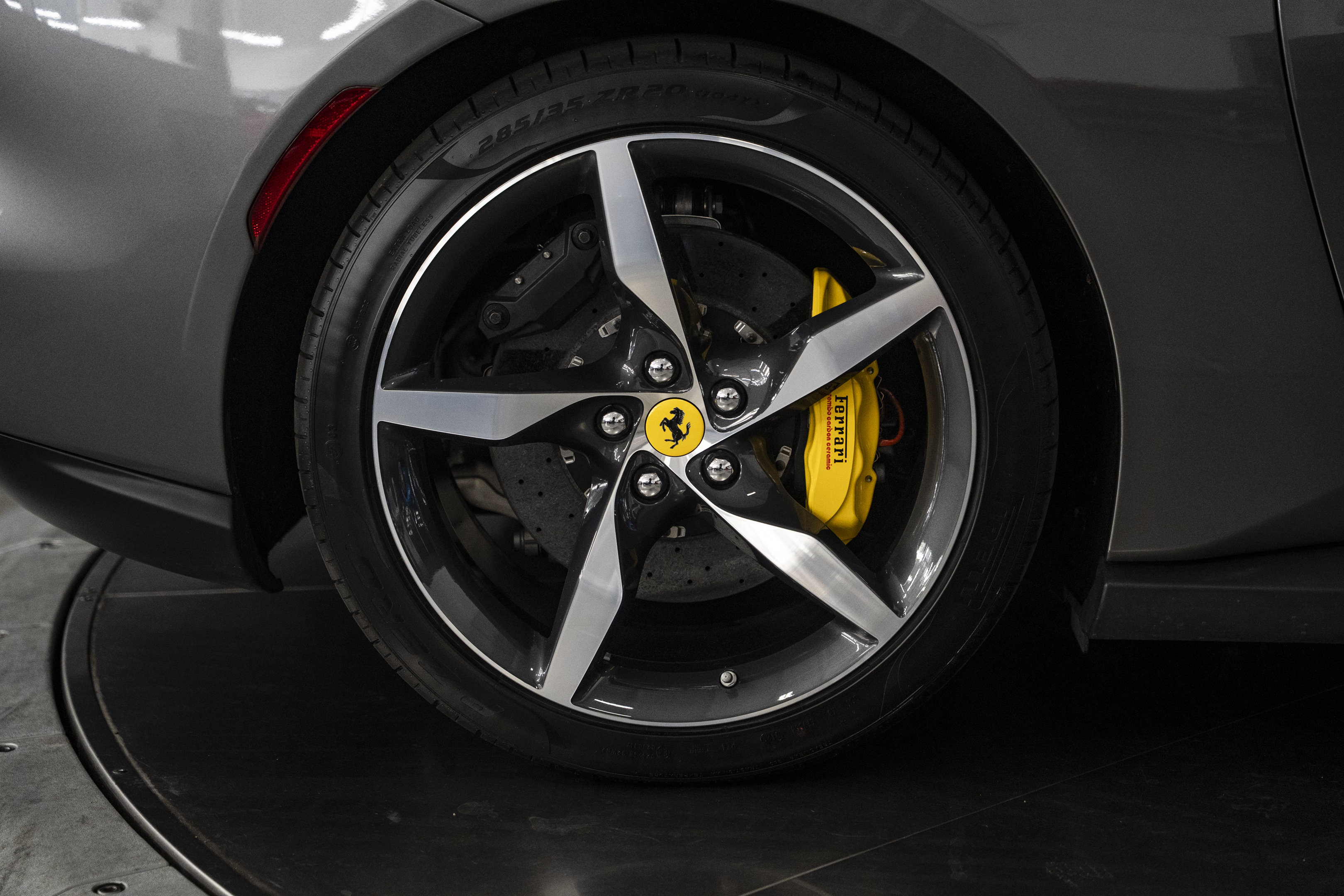 Used 2022 Ferrari Portofino M RWD image 15