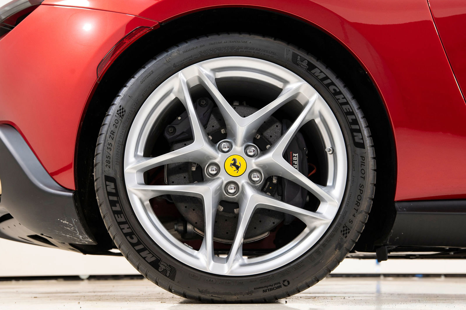 Certified 2025 Ferrari Roma Spider image 20