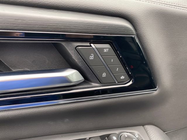 Certified 2025 GMC Yukon XL Denali AWD/4WD image 15