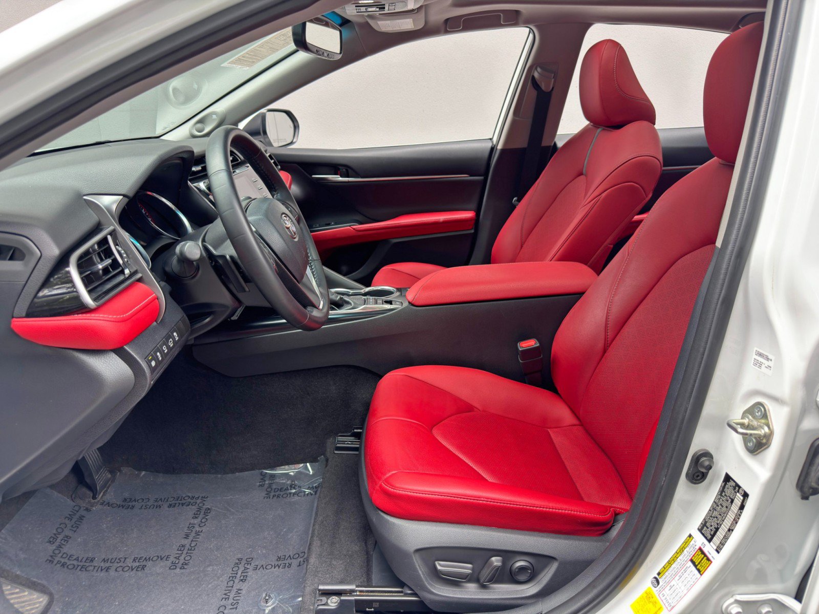 Used 2019 Toyota Camry XSE FWD image 16