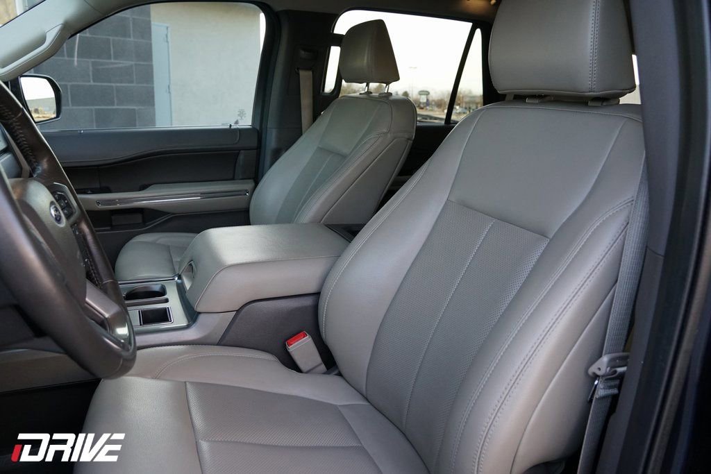 Used 2021 Ford Expedition XLT image 18