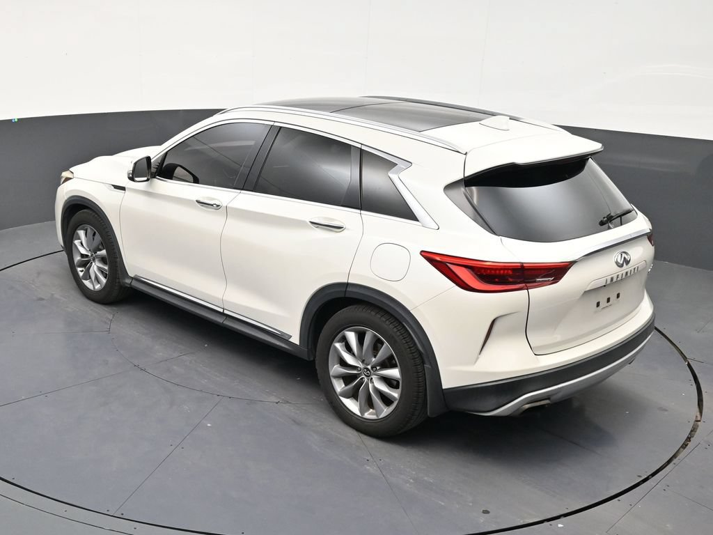 Used 2019 INFINITI QX50 Luxe w/ Navigation Package FWD image 13