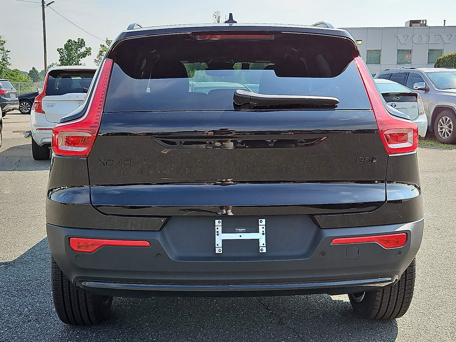 New 2026 Volvo XC40 B5 Ultra w/ Protection Package Premier AWD/4WD image 5