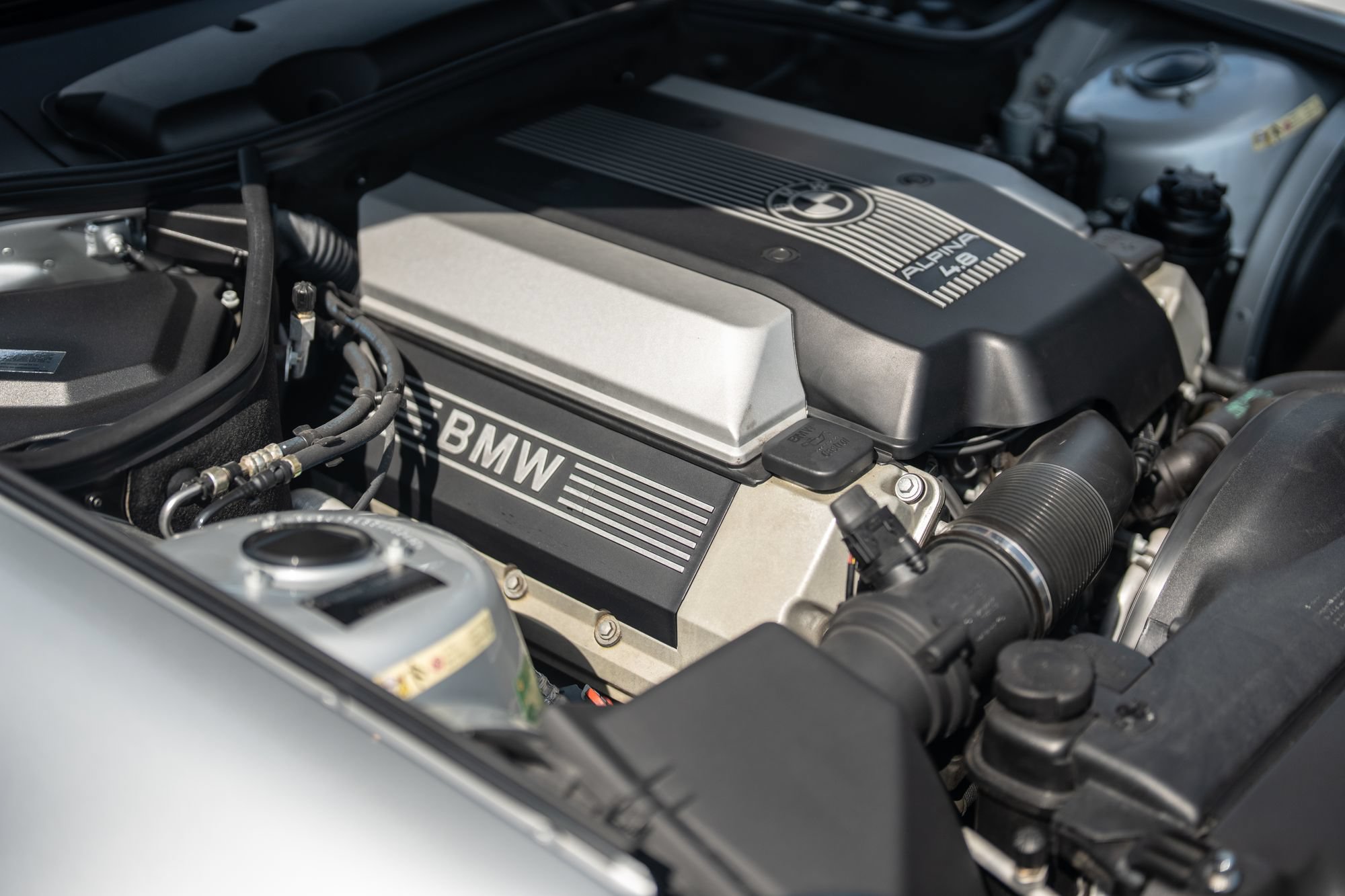 Used 2003 BMW Z8 RWD image 47