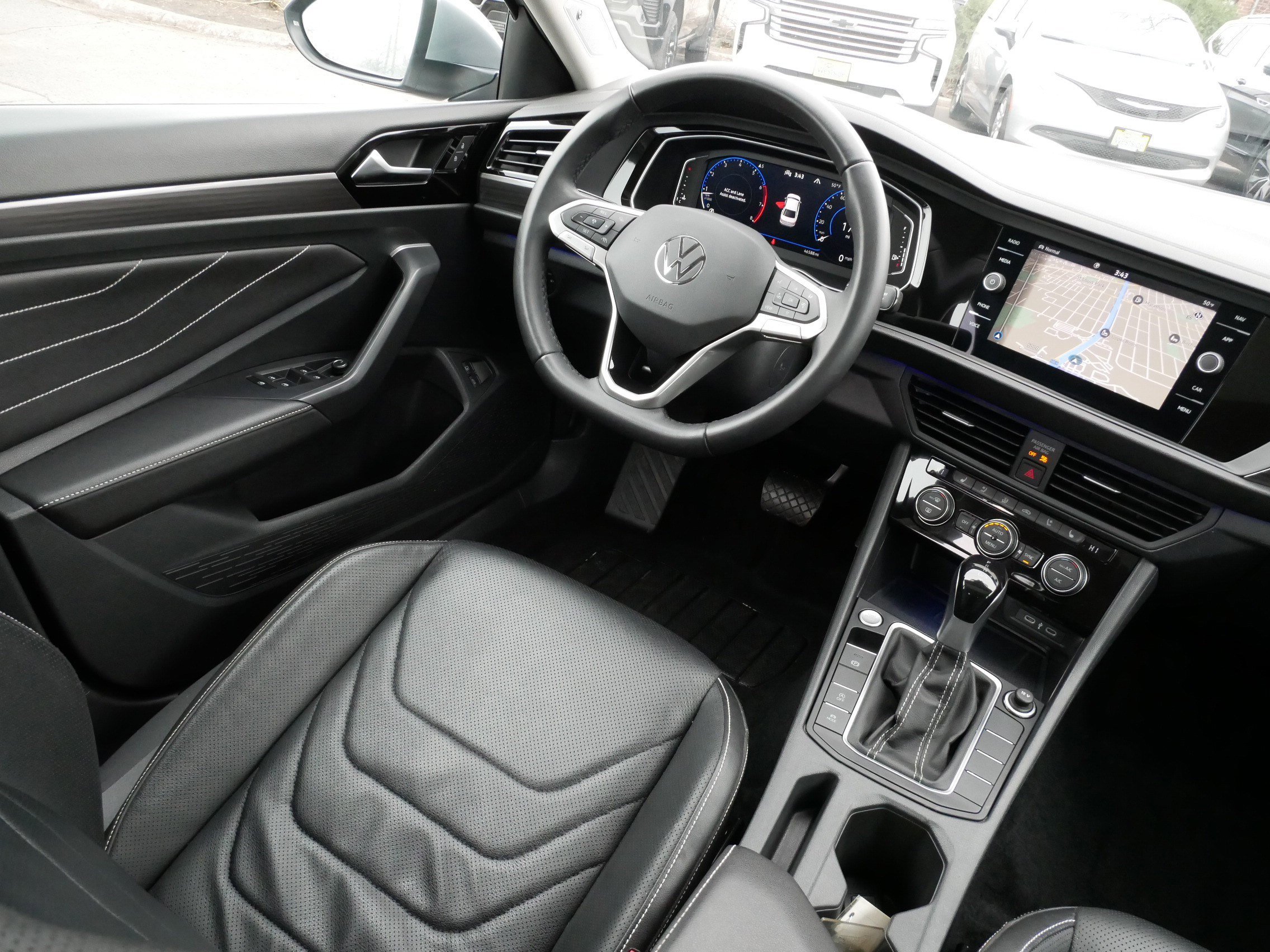 Certified 2024 Volkswagen Jetta SEL image 9