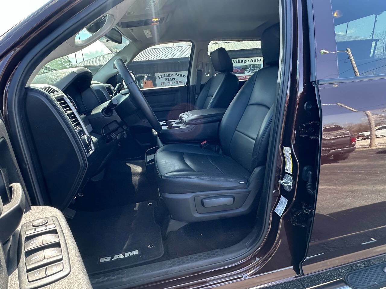 Used 2015 RAM 1500 ST w/ SXT Appearance Group image 11