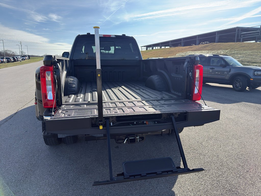 New 2026 Ford F450 XL w/ FX4 Off-Road Package image 16