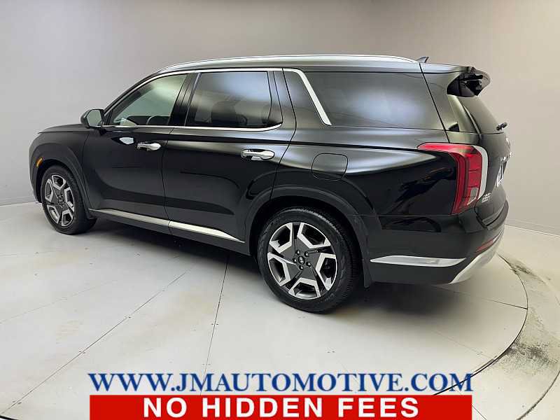 Used 2023 Hyundai Palisade Limited AWD/4WD image 3