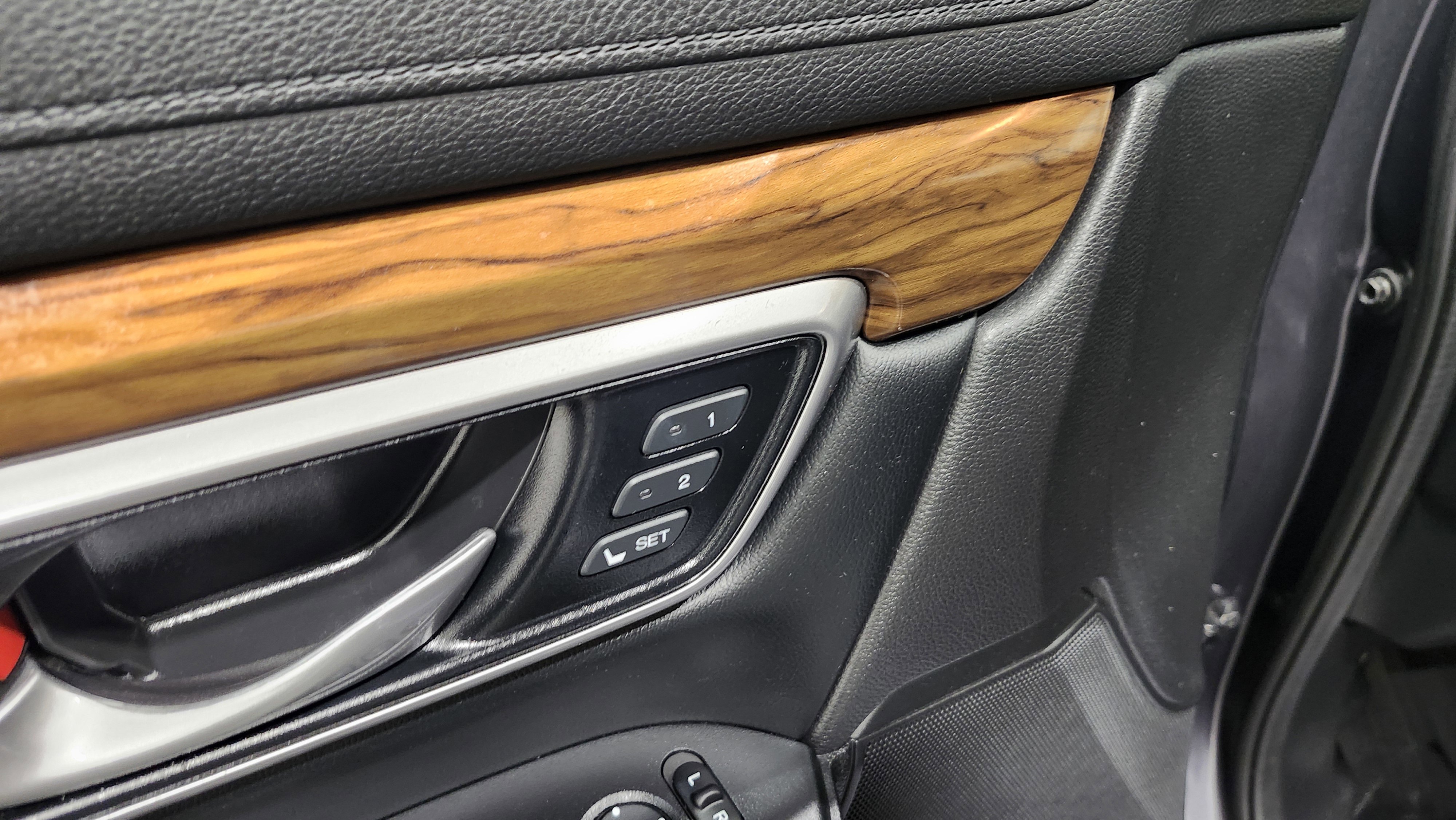 Used 2022 Honda CR-V Touring image 29