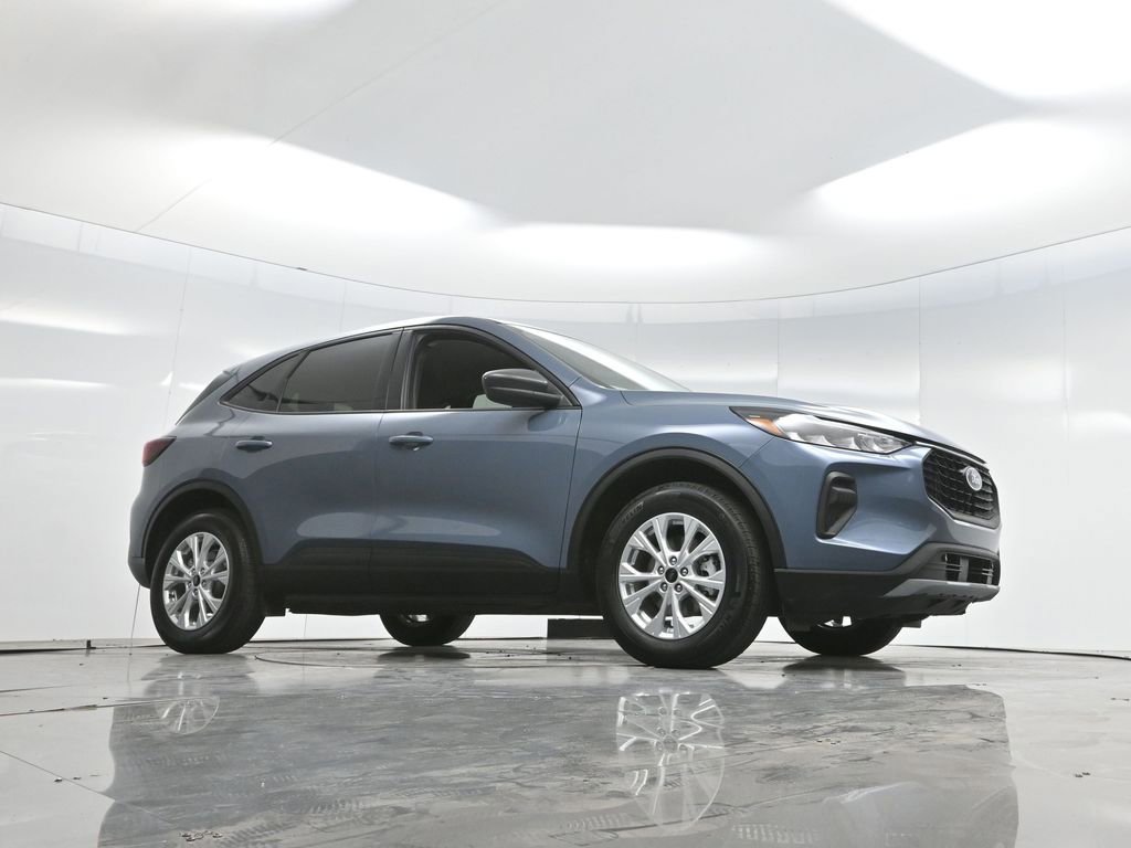 Used 2025 Ford Escape Active image 58
