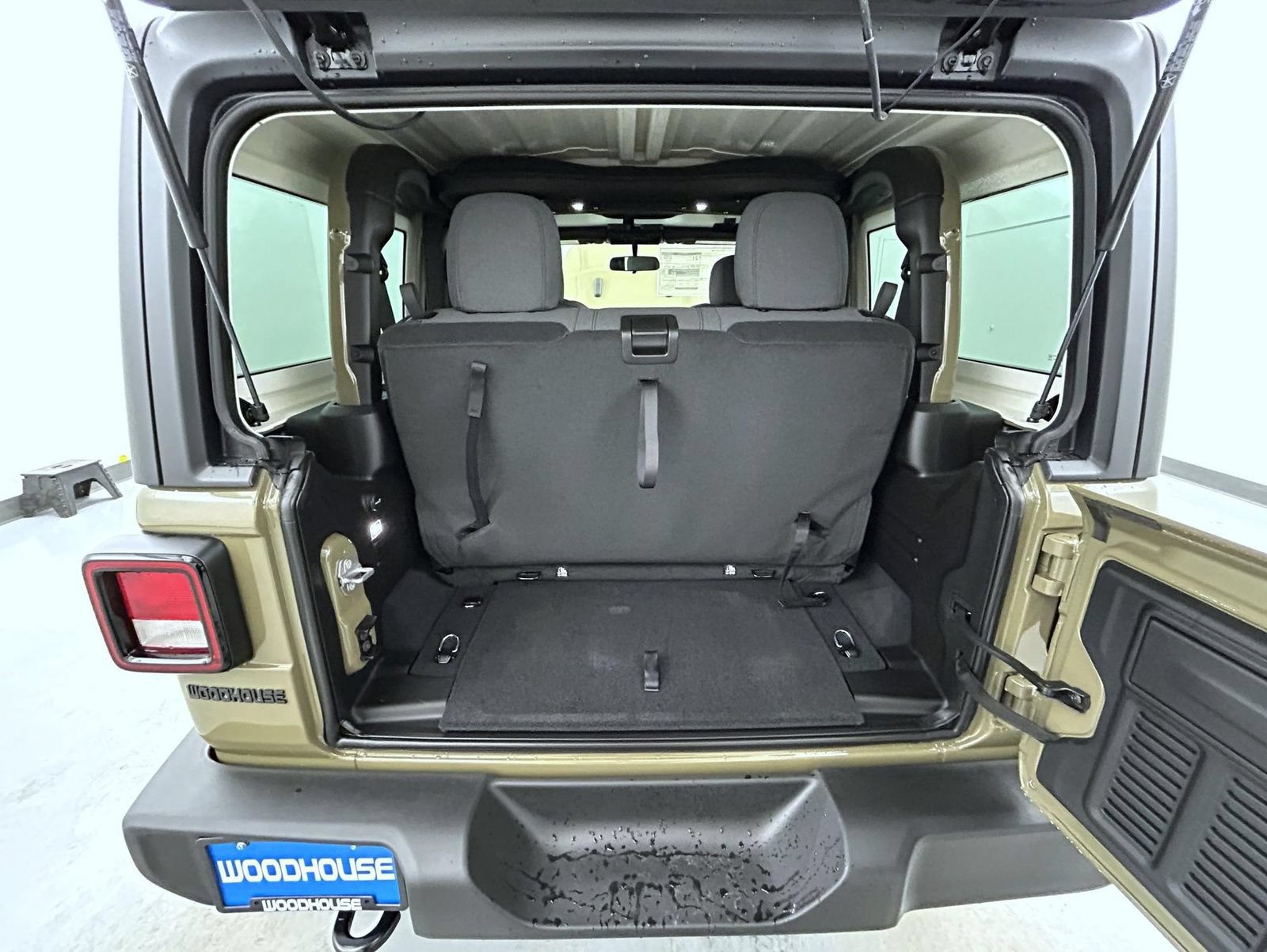 New 2026 Jeep Wrangler Sport AWD/4WD image 19