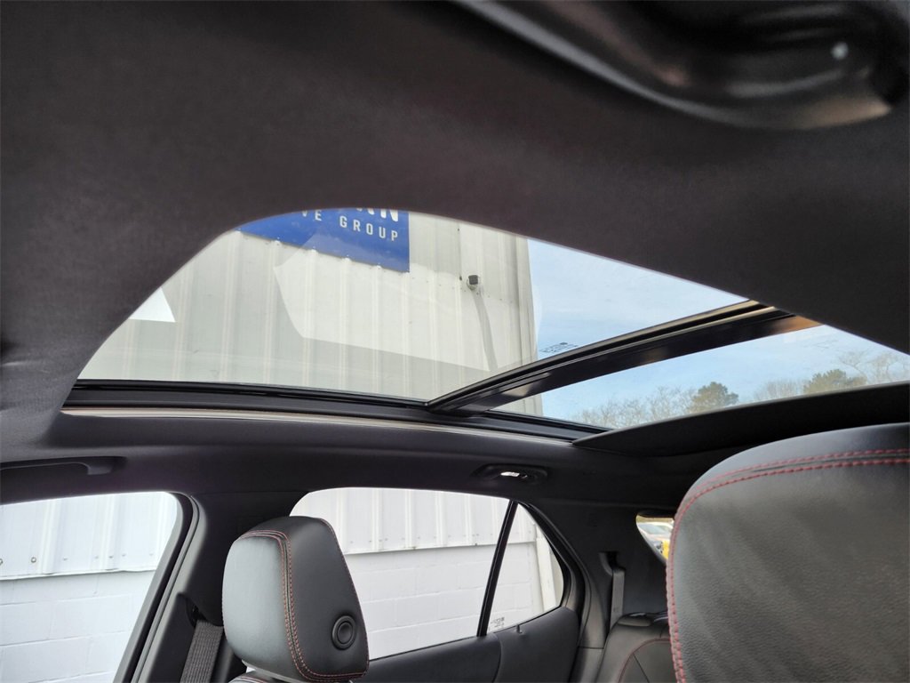 Used 2022 Chevrolet Equinox RS image 18