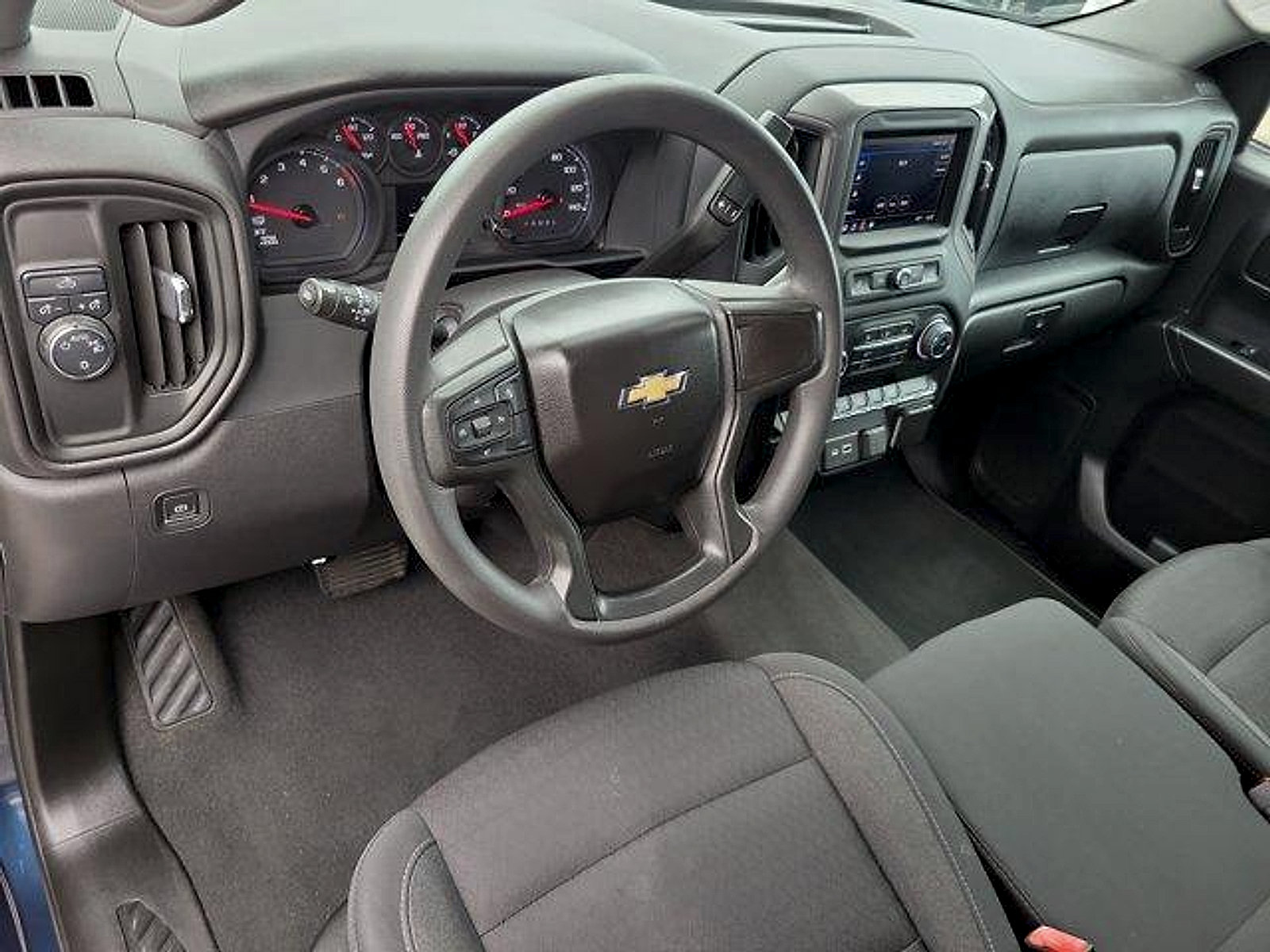 Used 2022 Chevrolet Silverado 1500 Custom RWD image 21