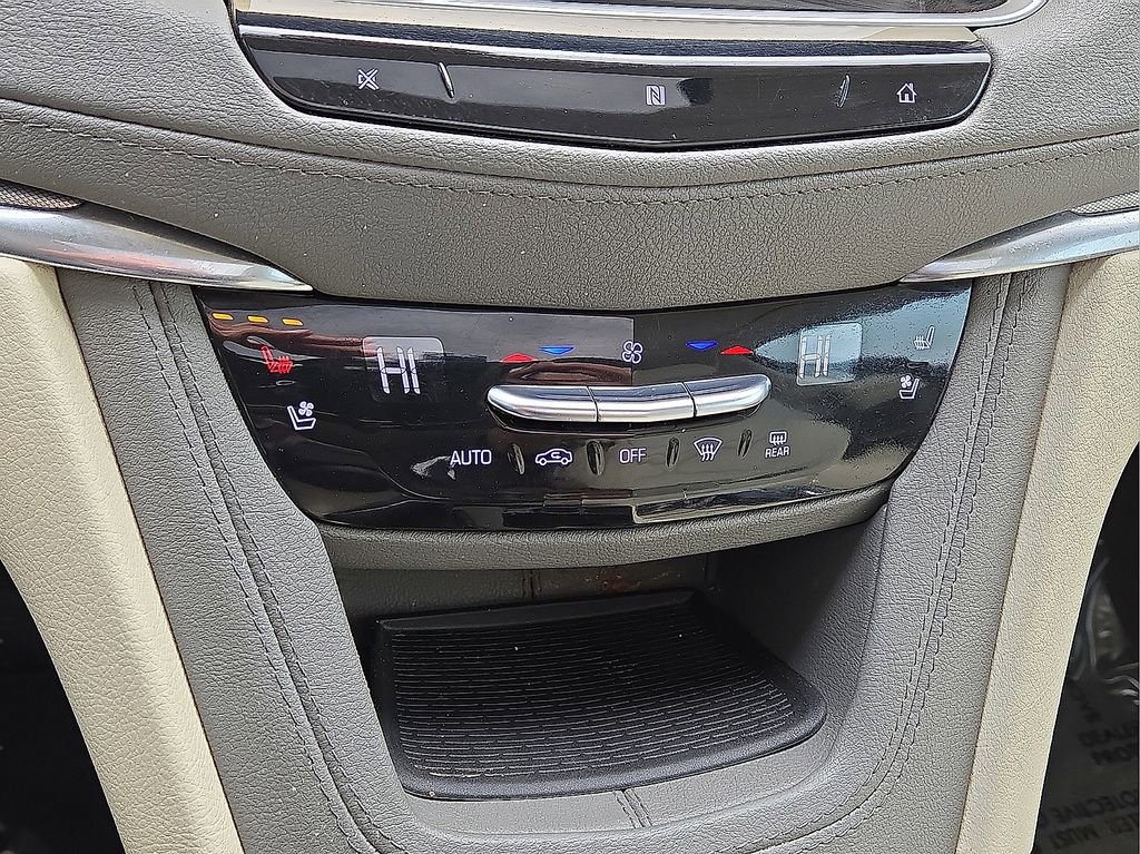 Used 2021 Cadillac XT5 Premium Luxury image 29