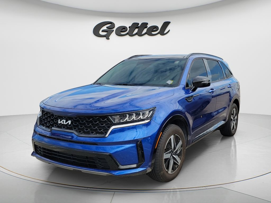 Used 2023 Kia Sorento S w/ Panoramic Sunroof Package FWD image 2