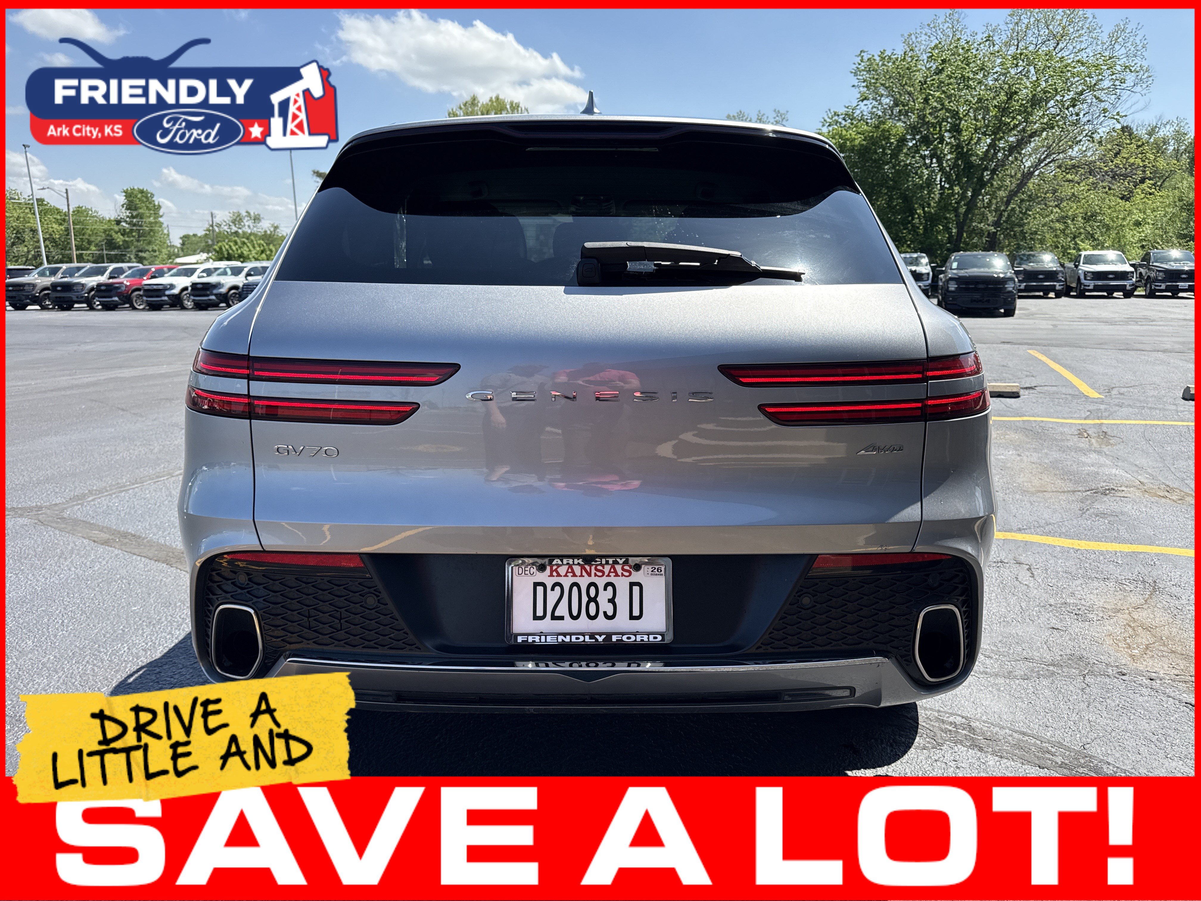 Used 2025 Genesis GV70 2.5T AWD/4WD image 6