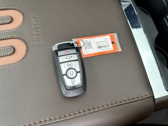 Used 2024 Ford F250 King Ranch image 29