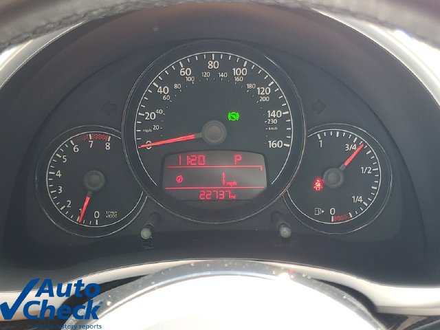 Used 2012 Volkswagen Beetle Turbo FWD image 17