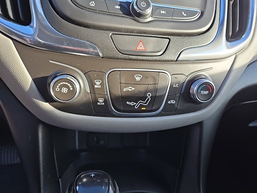 Used 2018 Chevrolet Equinox LT image 33