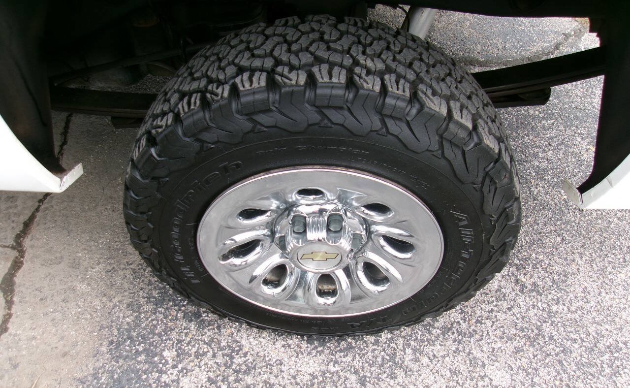 Used 2012 Chevrolet Silverado 1500 W/T AWD/4WD image 9