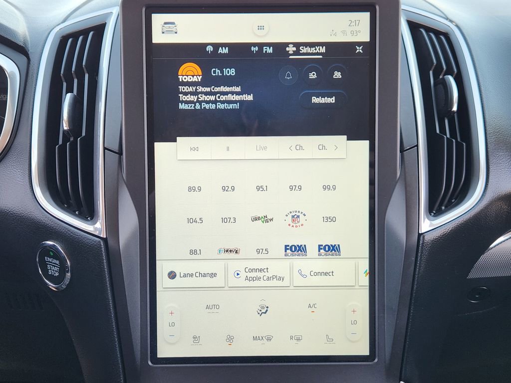 Used 2021 Ford Edge Titanium image 12