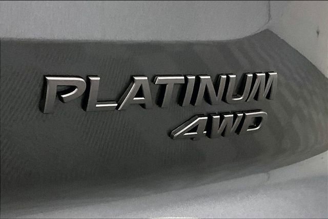 New 2026 Nissan Pathfinder Platinum image 19