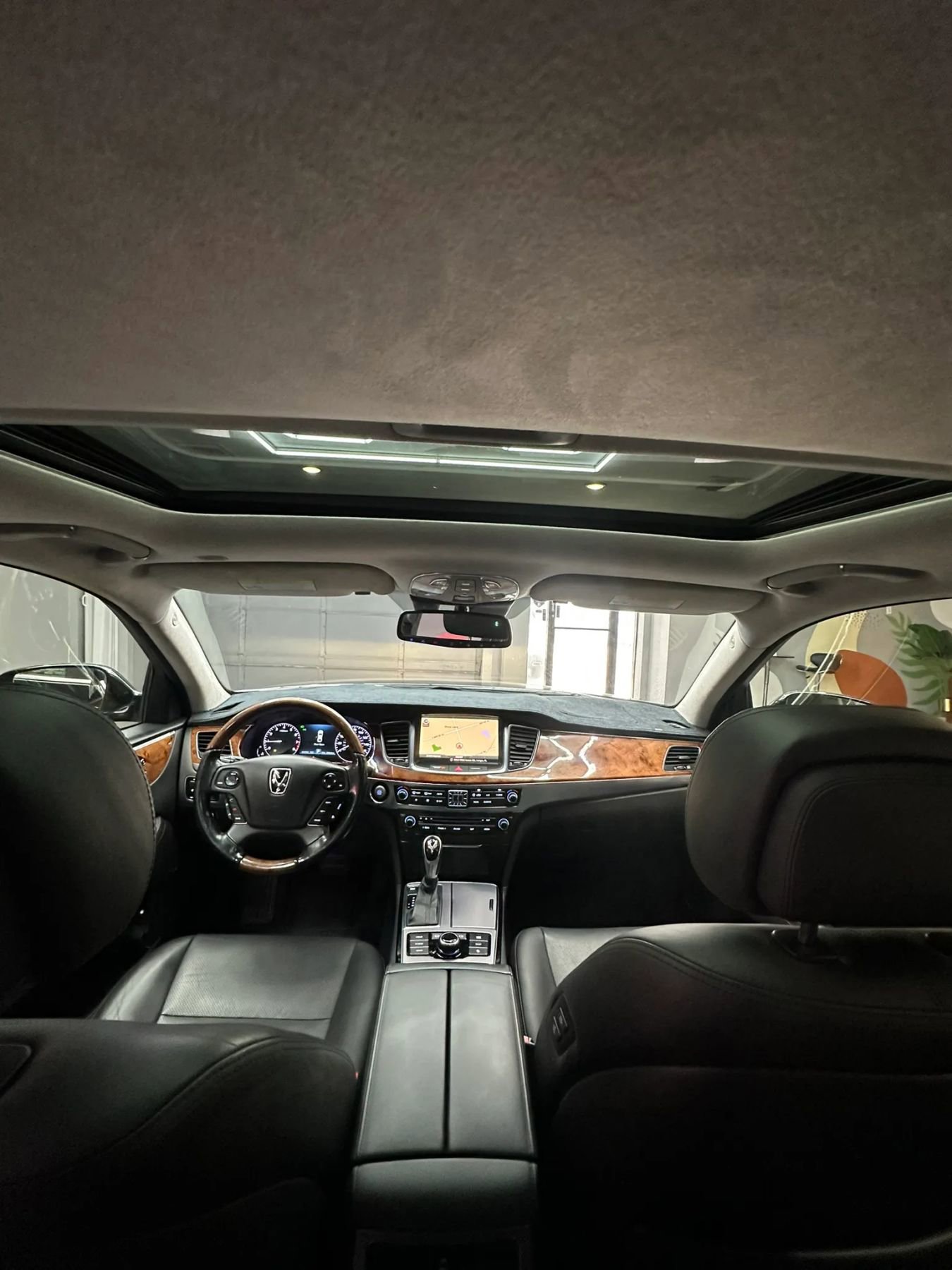 Used 2015 Hyundai Equus Signature RWD image 30