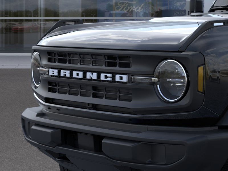 New 2025 Ford Bronco Base image 19