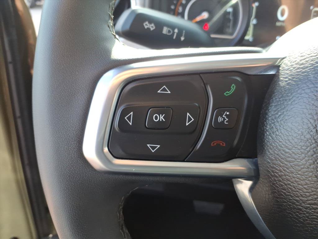 Used 2026 Jeep Wrangler Unlimited Sahara AWD/4WD image 24
