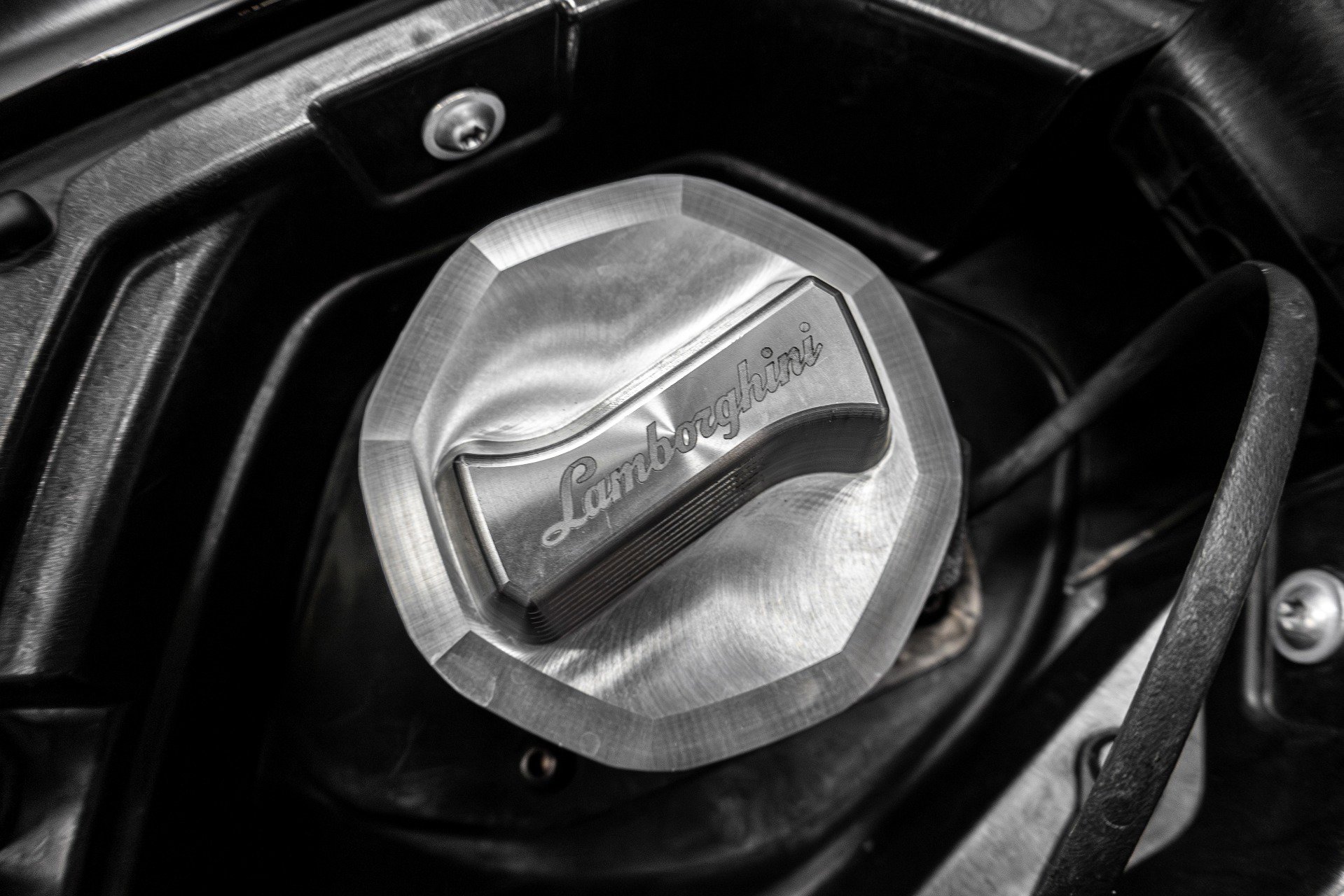 Used 2014 Lamborghini Aventador LP 700-4 image 47