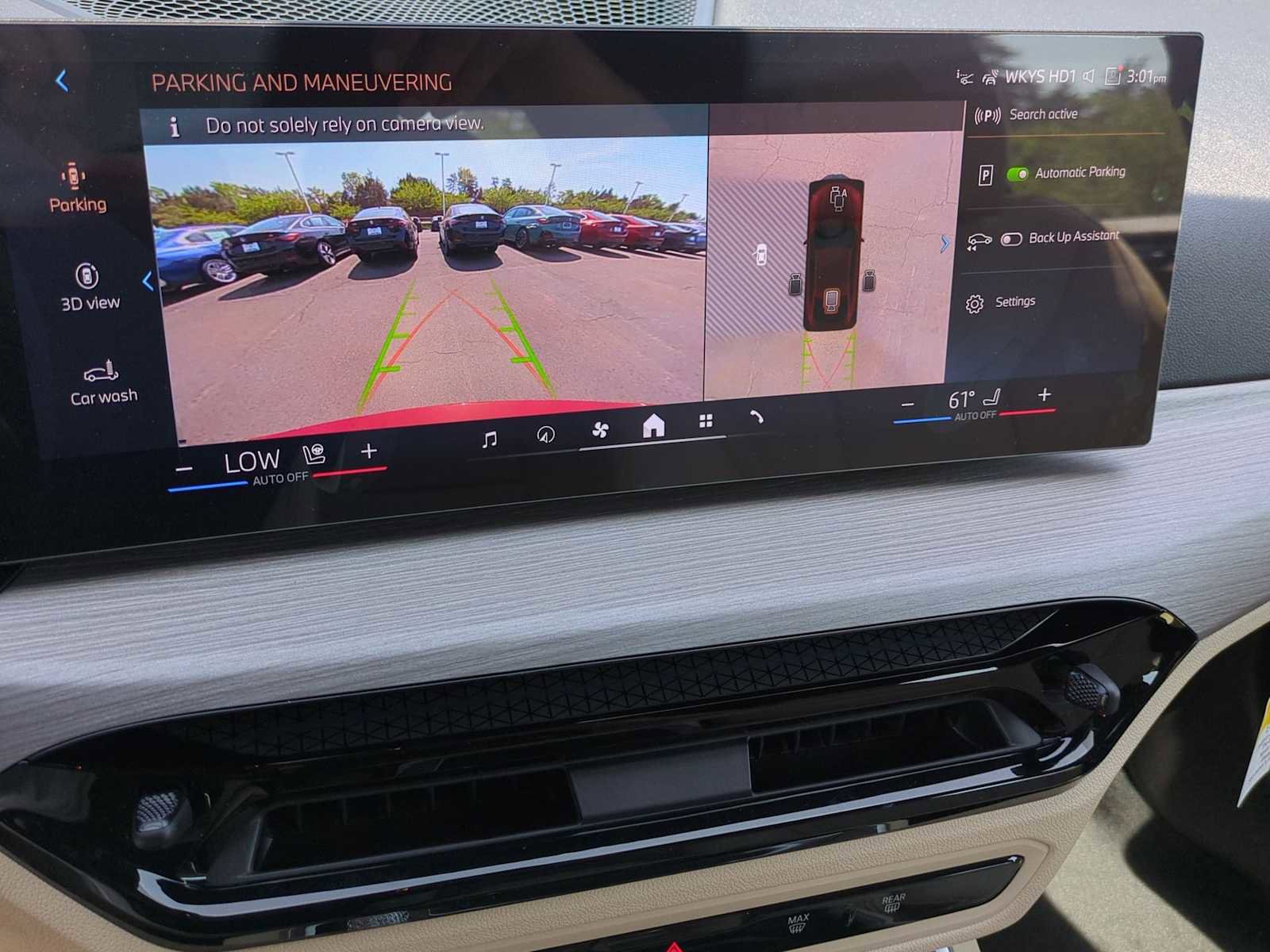 Used 2025 BMW i4 xDrive40i w/ Premium Package image 32