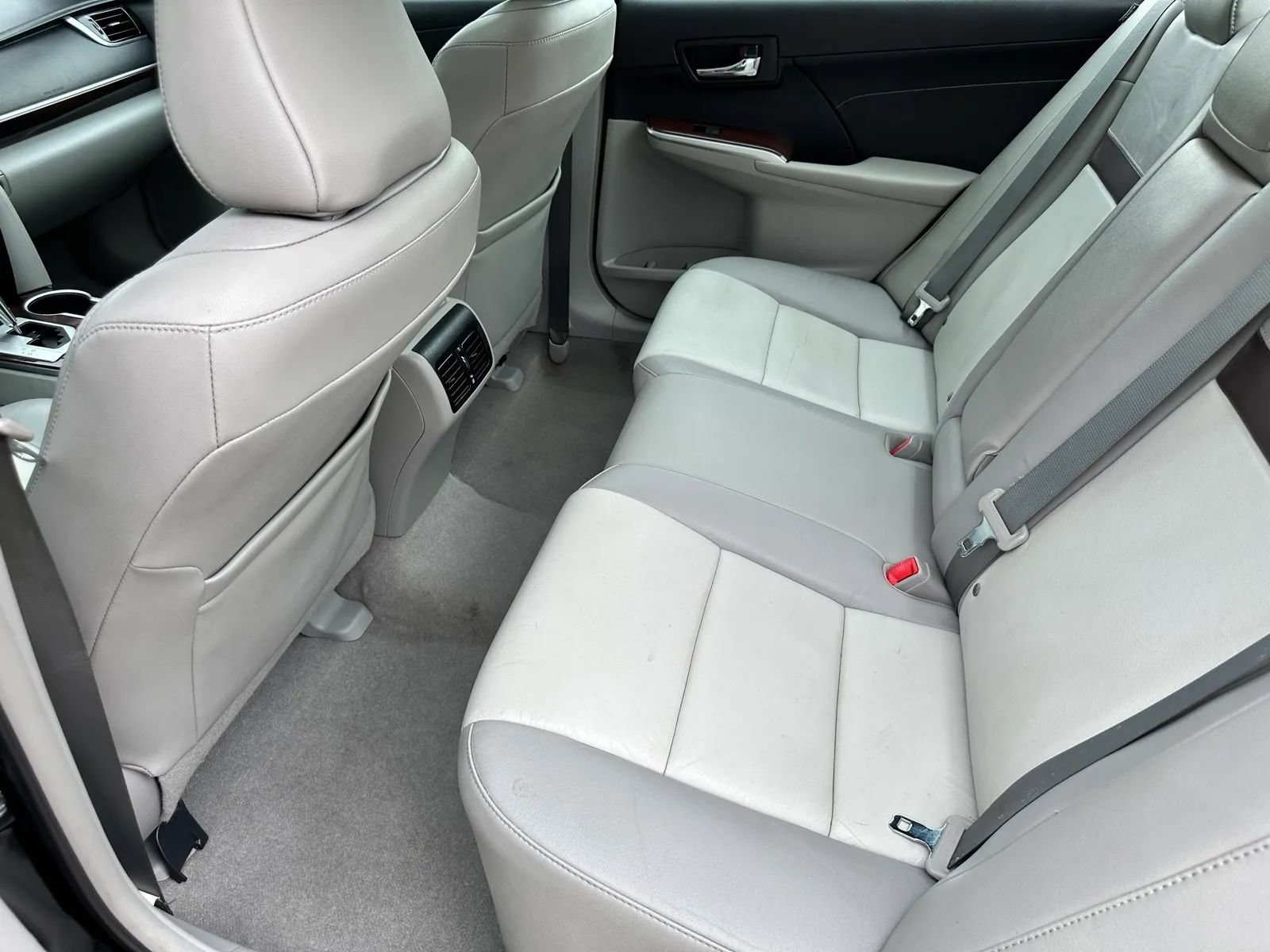 Used 2013 Toyota Camry XLE w/ Leather Pkg FWD image 15